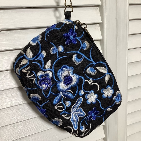Handbags - Embroidered Flower Wristlet Bag